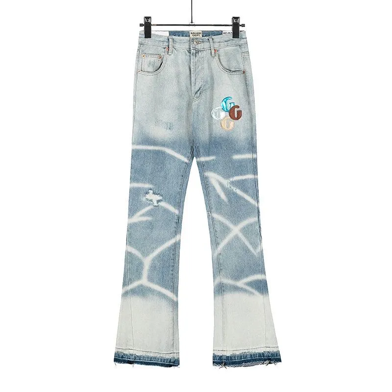 oc-777 💰196 GALLERY DEPT denim spliced ​​with all-over printed leather ripped bell-bottoms, washed distressed jeans with top-grade materials, super-soft high-cotton washed denim fabrics. The washing cost of each piece is up to three times that of conventional processes. The touch is extremely delicate and the texture is very good. The whole body is simple and elegant. The back pocket of the trousers adopts high-end direct-injection technology. It is extremely exquisite. Full score for details. Size: M-XXL